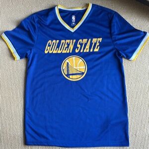 Men’s Medium Golden State Warriors Shirt